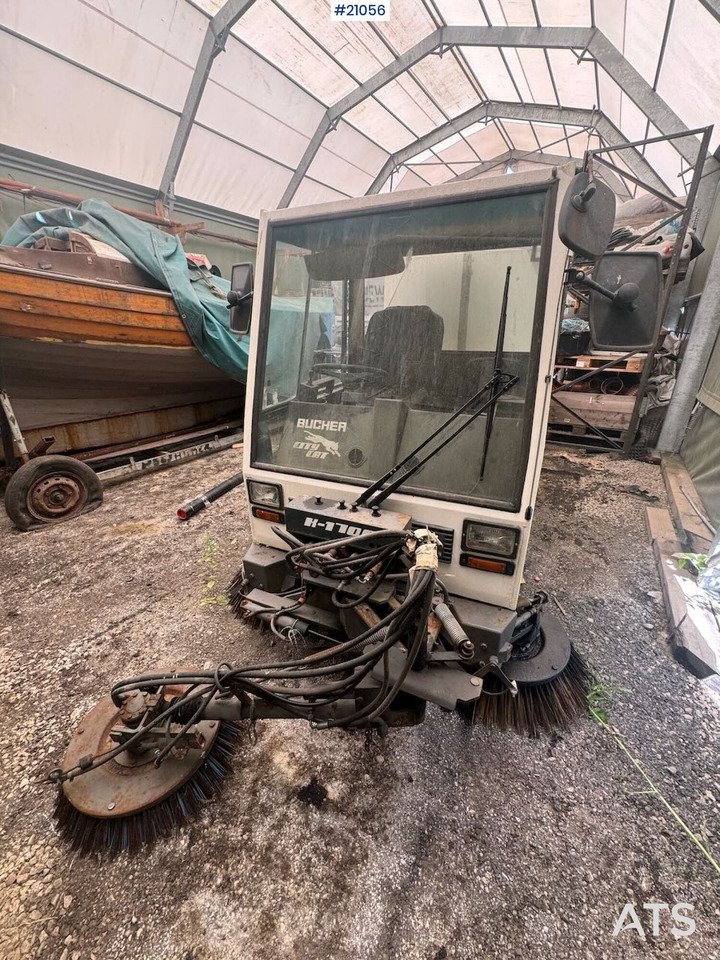 Bucher K-1700 - Подметально-уборочная машина: фото 4 Bucher K-1700 - Подметально-уборочная машина: фото 4
