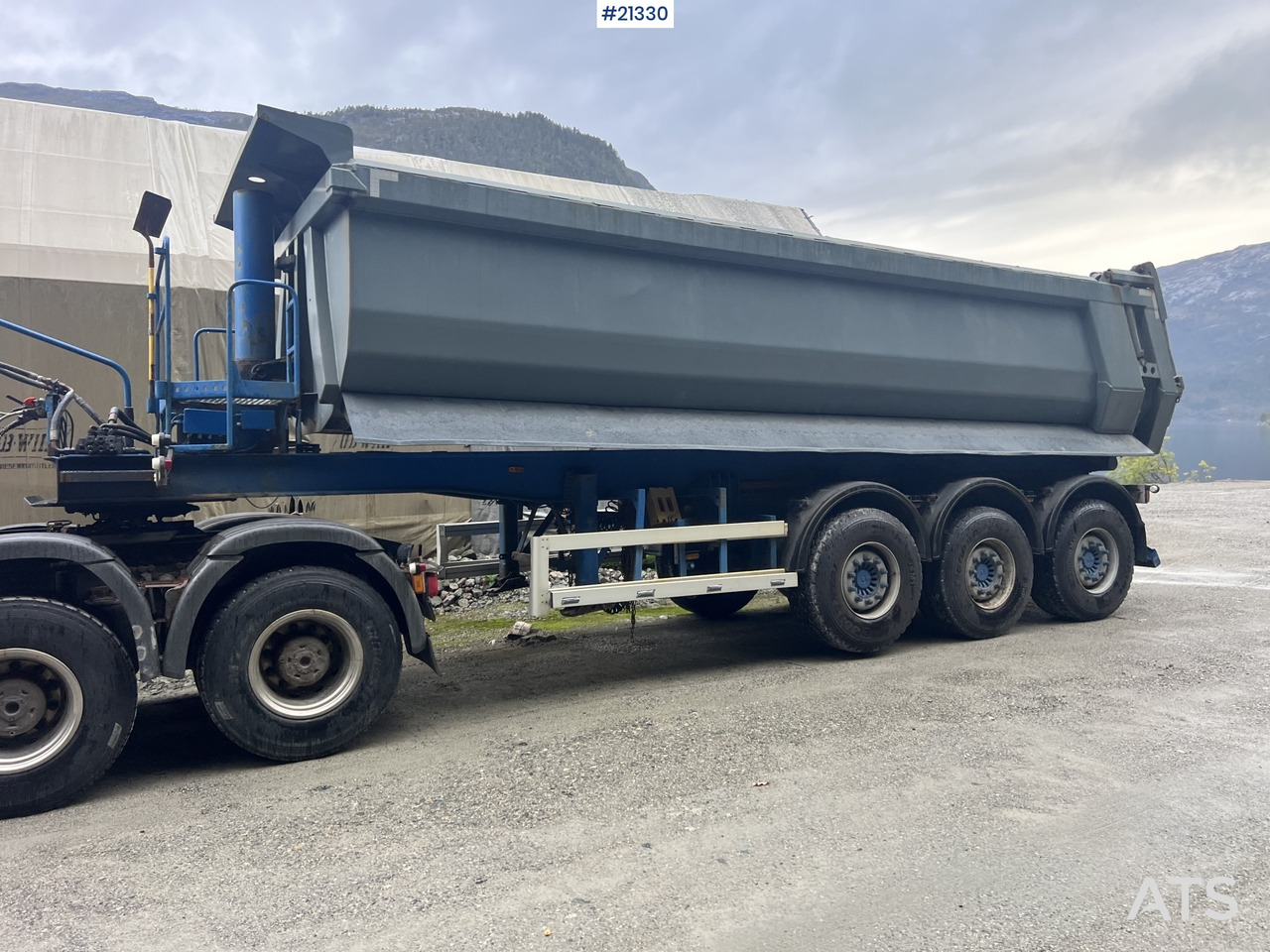 Carnehl 3 akslet tippsemi - Самосвальный полуприцеп: фото 5 Carnehl 3 akslet tippsemi - Самосвальный полуприцеп: фото 5