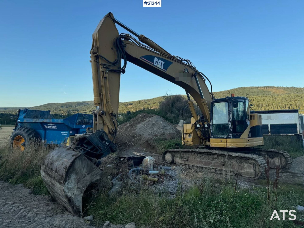 Caterpillar 321C LCR - Гусеничный экскаватор: фото 3 Caterpillar 321C LCR - Гусеничный экскаватор: фото 3