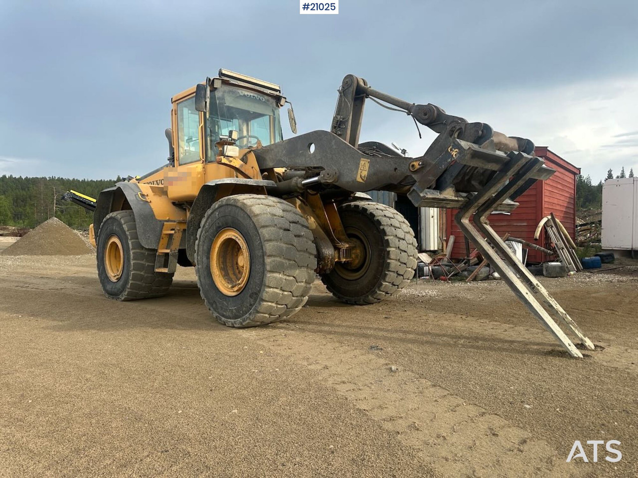 Volvo L120E - Другая техника: фото 1 Volvo L120E - Другая техника: фото 1