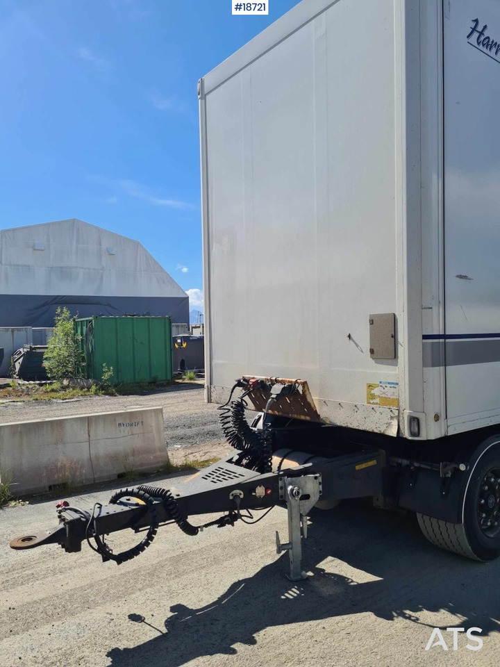 Ekeri 3-axle cabinet semitrailer w/ full side opening. - Прицеп-фургон: фото 4 Ekeri 3-axle cabinet semitrailer w/ full side opening. - Прицеп-фургон: фото 4
