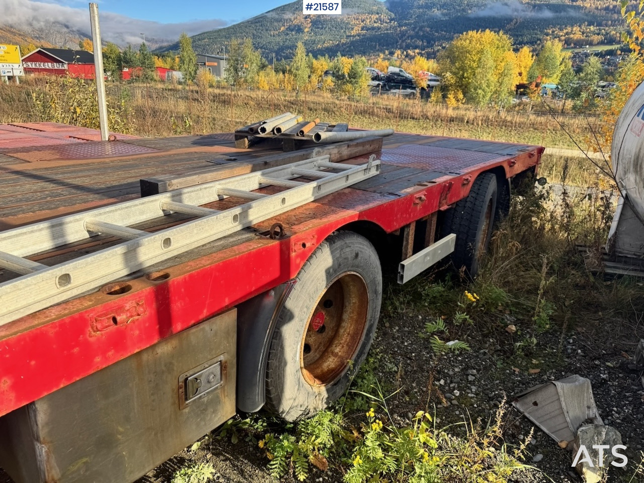 HRD Kransemi - Полуприцеп бортовой/ Платформа: фото 4 HRD Kransemi - Полуприцеп бортовой/ Платформа: фото 4