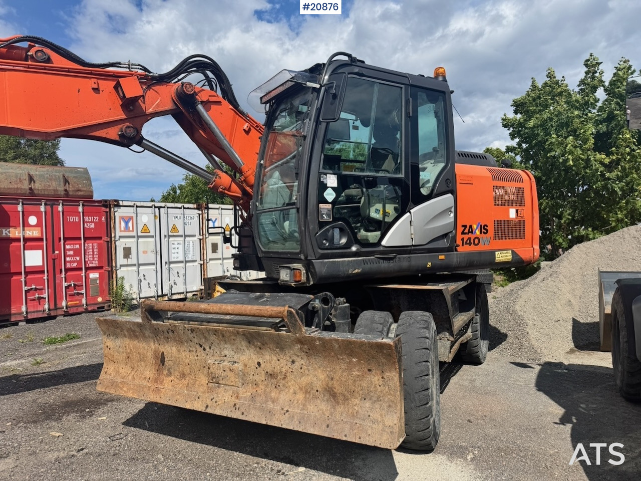 Hitachi ZX140W-5B - Колёсный экскаватор: фото 3 Hitachi ZX140W-5B - Колёсный экскаватор: фото 3