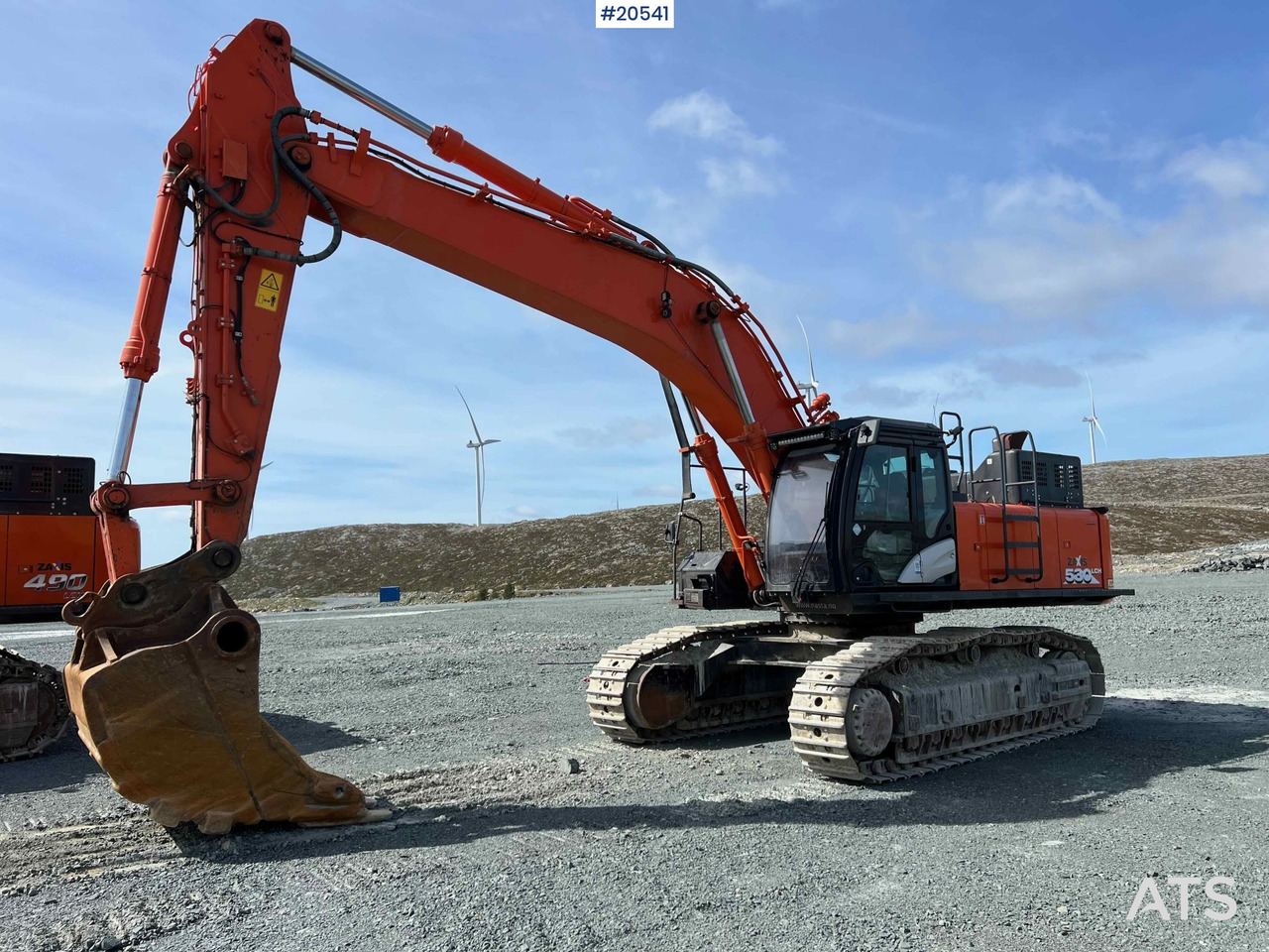 Hitachi zx530LCH-6 - Экскаватор: фото 1 Hitachi zx530LCH-6 - Экскаватор: фото 1