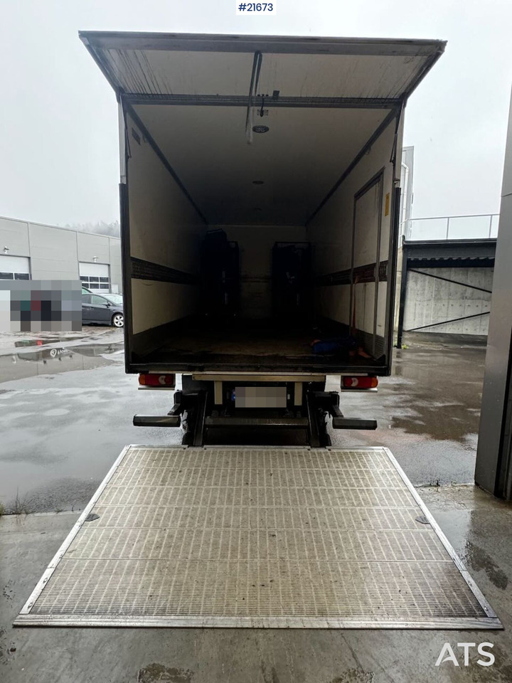 Iveco 75E-210 4x2 skapbil m/ lift SE VIDEO - Грузовик с закрытым кузовом: фото 4 Iveco 75E-210 4x2 skapbil m/ lift SE VIDEO - Грузовик с закрытым кузовом: фото 4