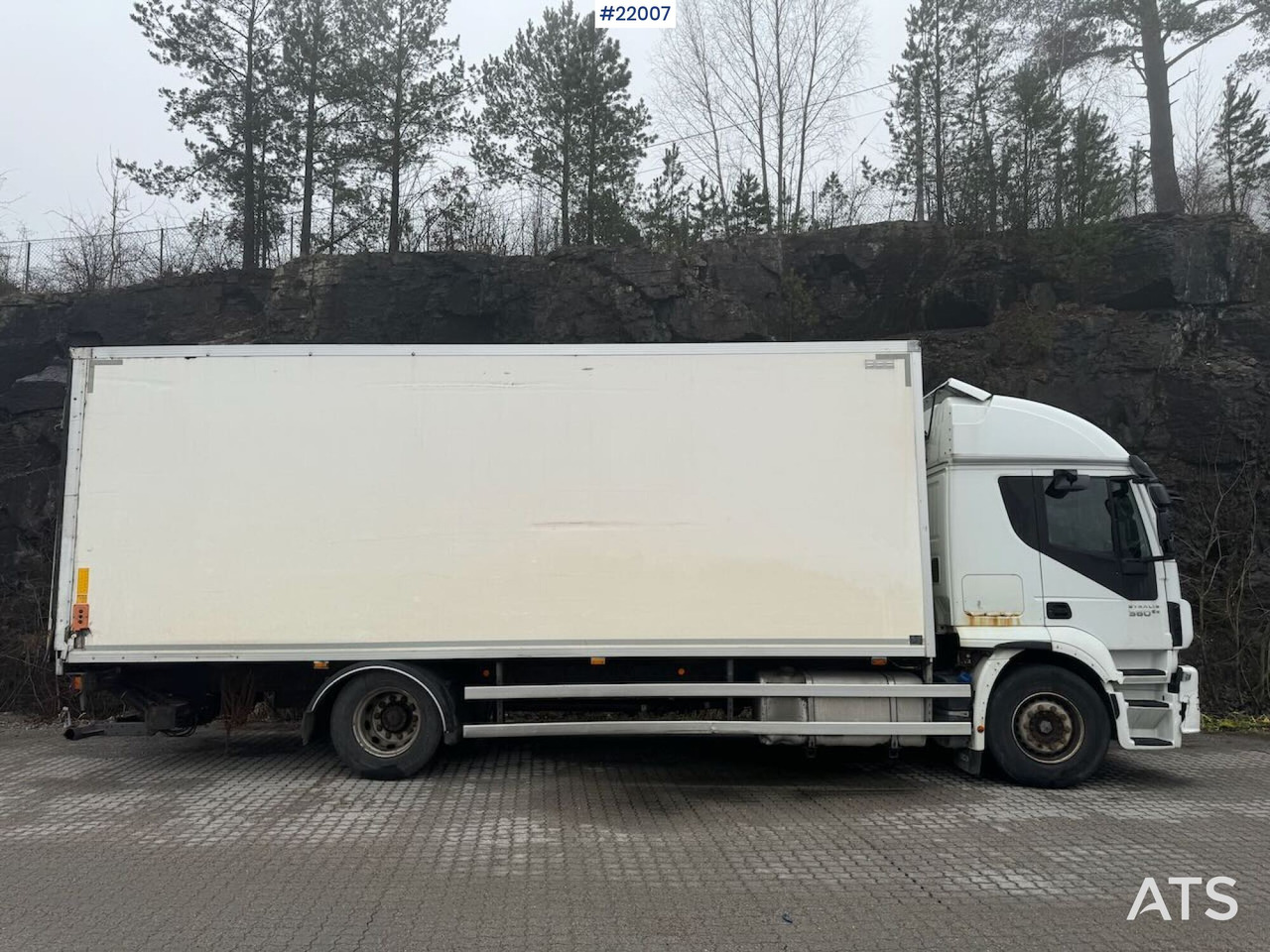 Iveco Stralis 360 4x2 skapbil m/ full sideåping. Rep objekt. - Грузовик с закрытым кузовом: фото 3 Iveco Stralis 360 4x2 skapbil m/ full sideåping. Rep objekt. - Грузовик с закрытым кузовом: фото 3