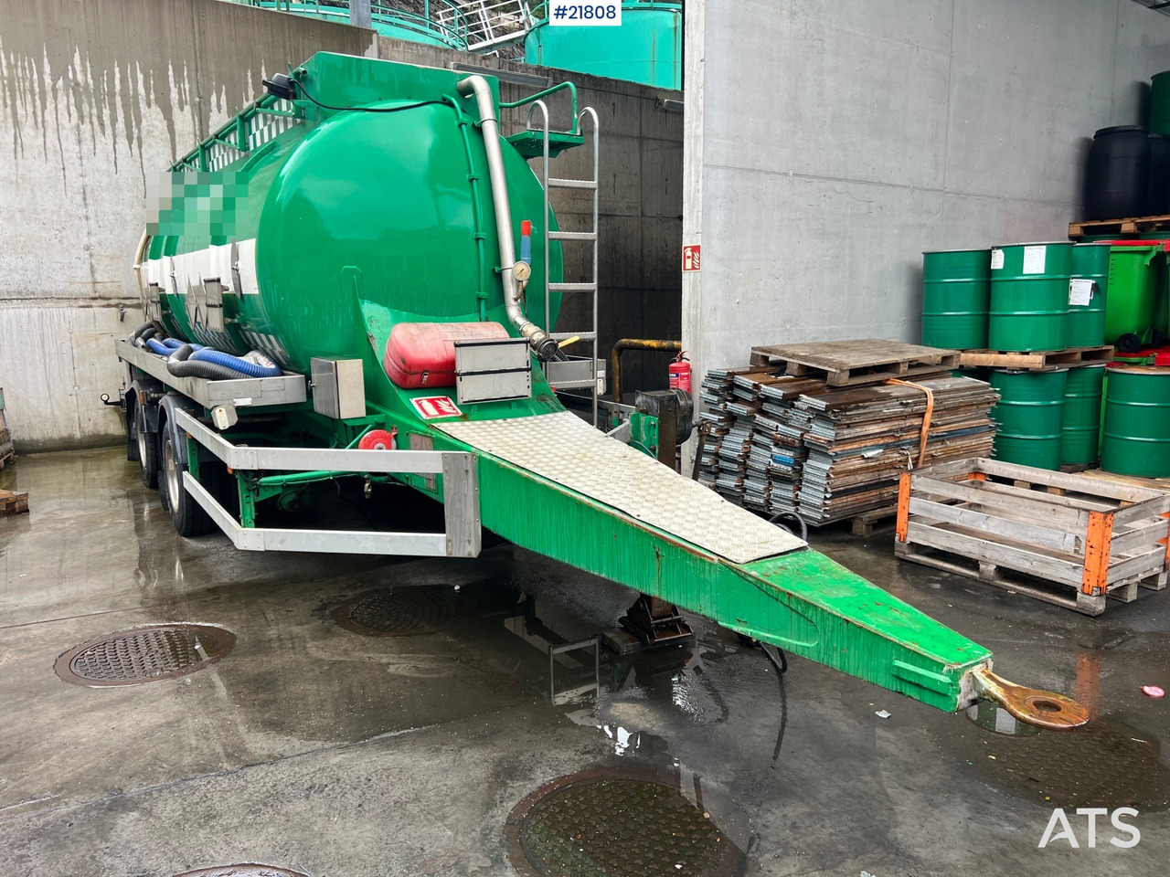 Jyki 2002 jyki ts2-15cr 2 akslet tankhenger rep.objekt - Прицеп-цистерна: фото 4 Jyki 2002 jyki ts2-15cr 2 akslet tankhenger rep.objekt - Прицеп-цистерна: фото 4