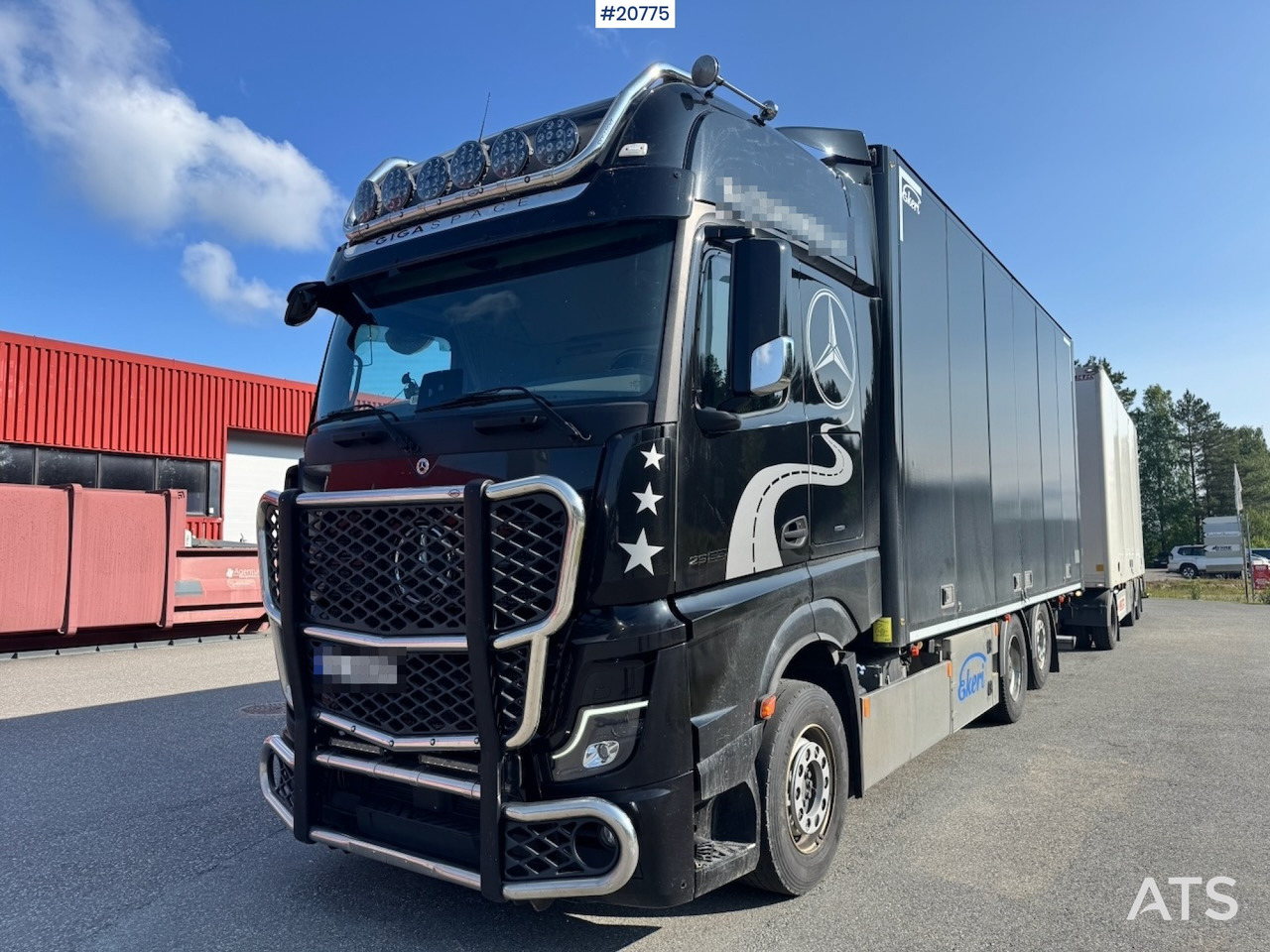 Mercedes Actros - Грузовик с закрытым кузовом: фото 2 Mercedes Actros - Грузовик с закрытым кузовом: фото 2