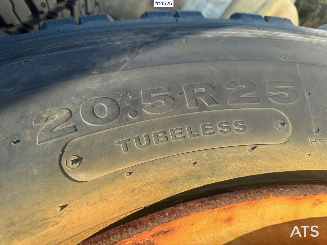 Michelin hjullaster dekk til Volvo L110 - Колесо для Строительной техники: фото 3 Michelin hjullaster dekk til Volvo L110 - Колесо для Строительной техники: фото 3