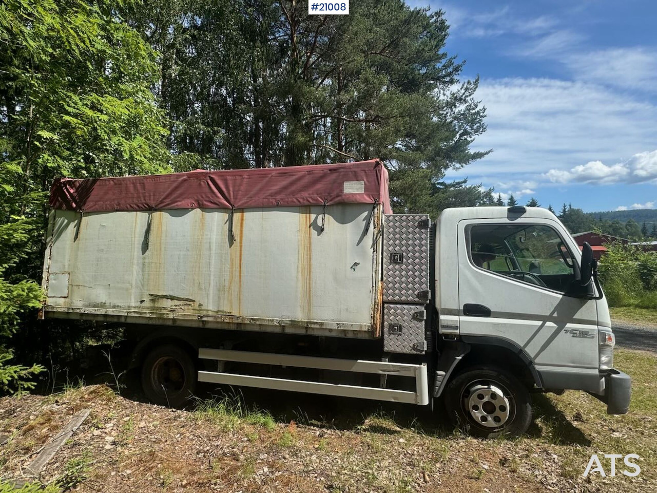 Mitsubishi Fuso Canter - Грузовик бортовой/ Платформа: фото 4 Mitsubishi Fuso Canter - Грузовик бортовой/ Платформа: фото 4