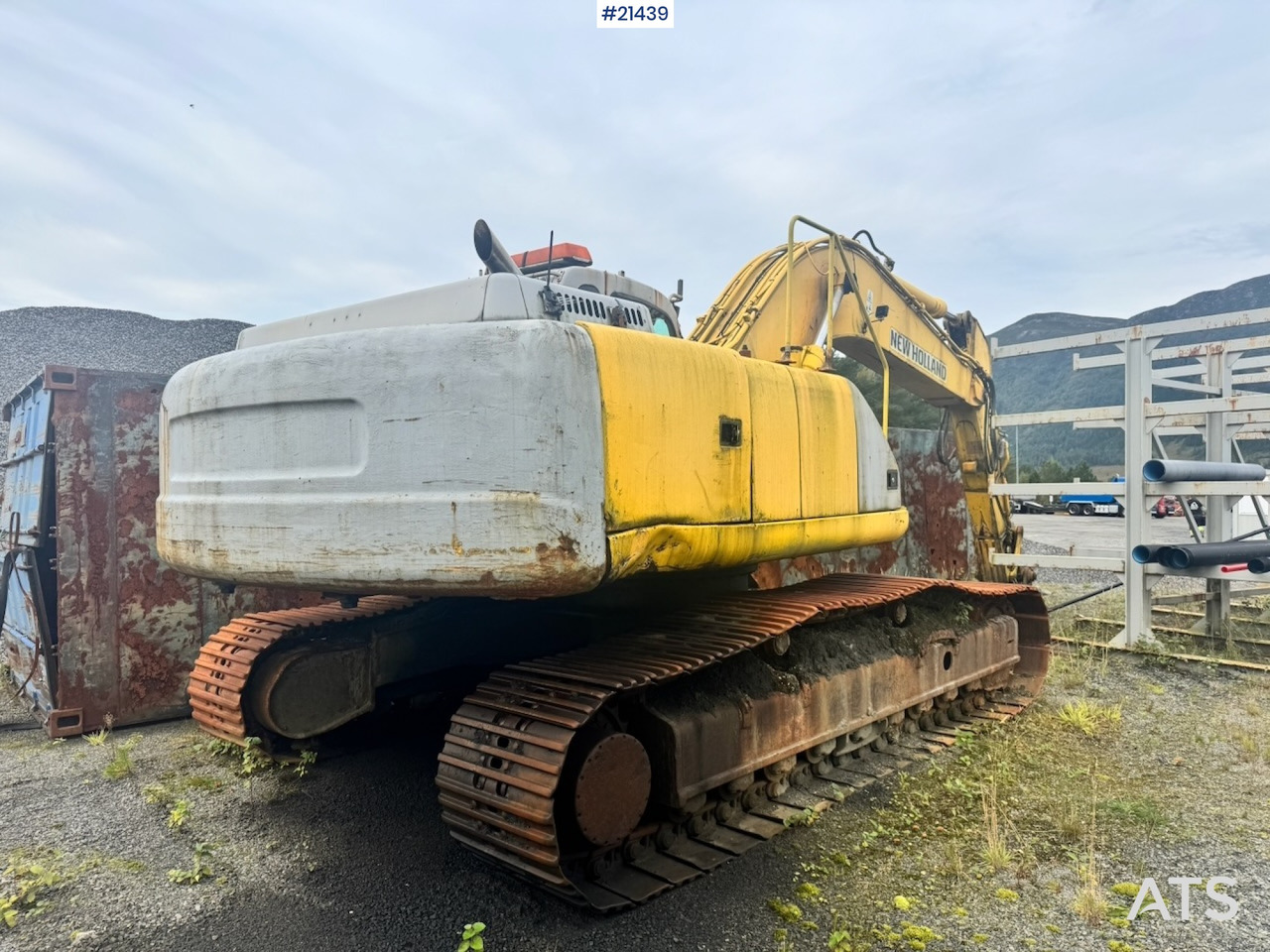 New Holland E305 - Гусеничный экскаватор: фото 2 New Holland E305 - Гусеничный экскаватор: фото 2