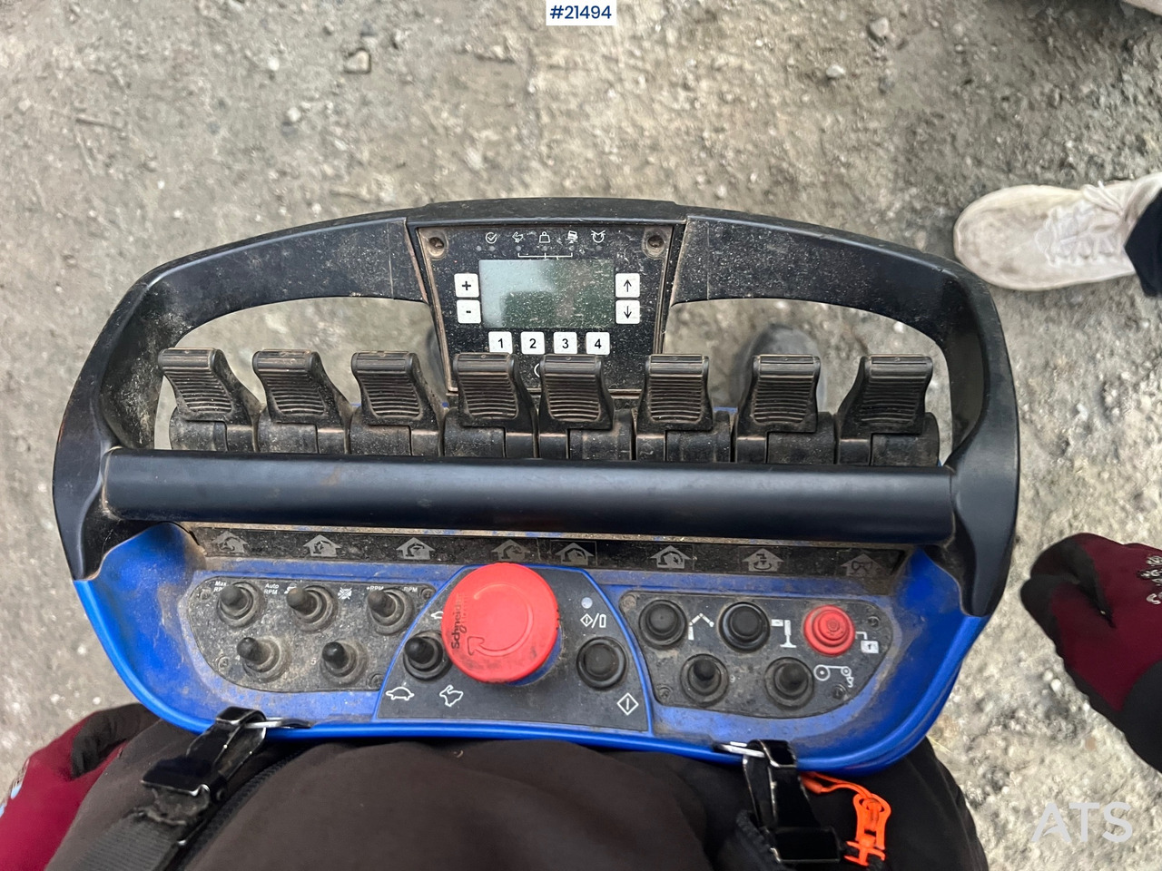 Автоманипулятор Scania G560: фото 36