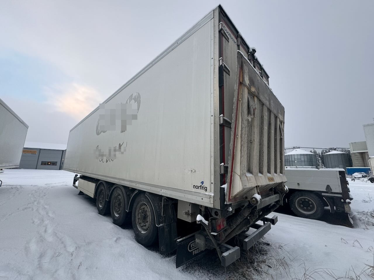System trailer skapsemi - Полуприцеп-рефрижератор: фото 4 System trailer skapsemi - Полуприцеп-рефрижератор: фото 4