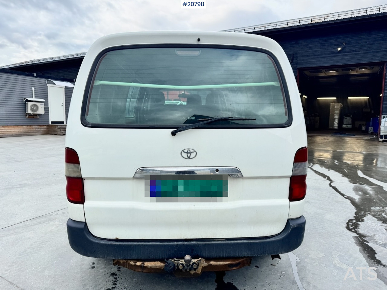 Toyota Hiace - Цельнометаллический фургон: фото 4 Toyota Hiace - Цельнометаллический фургон: фото 4