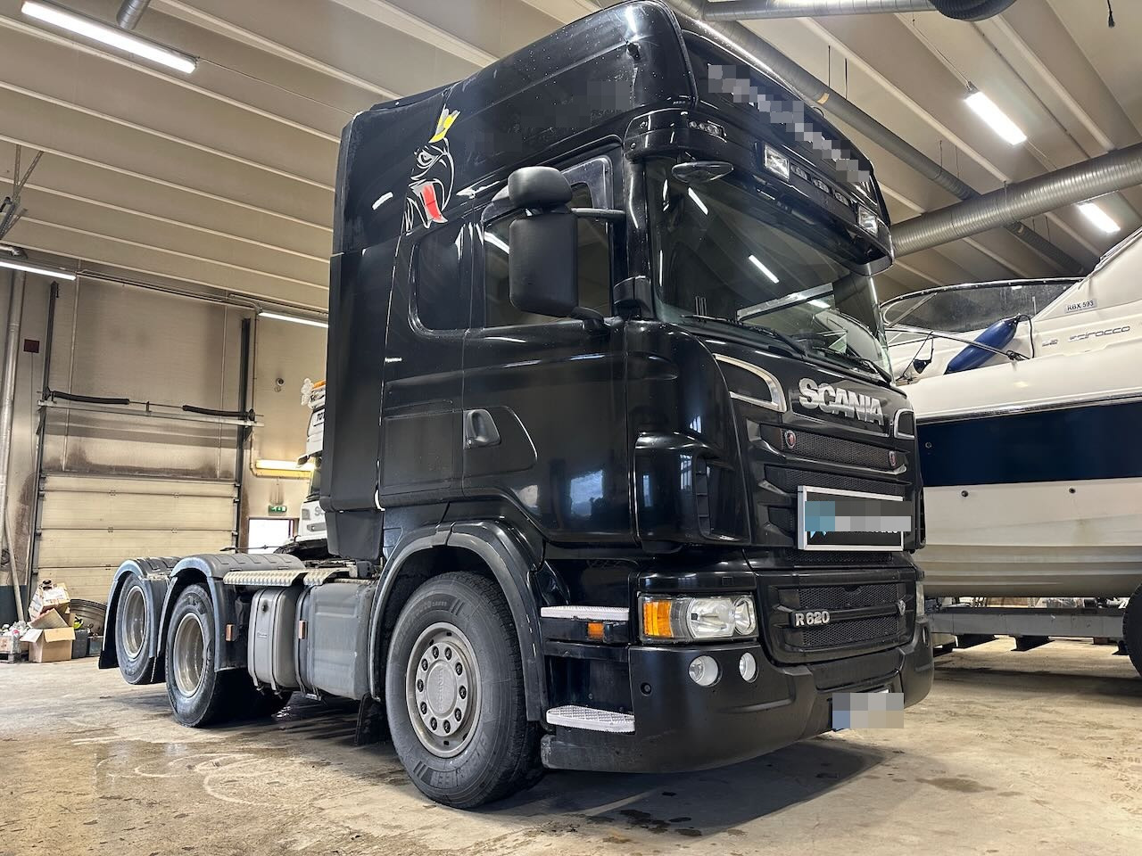 Scania R620 6x2 trekkvogn m/ tipphydraulikk og opplegg for asfaltpåbygg. Clutch byttet i juni. SE VIDEO. - Тягач: фото 1 Scania R620 6x2 trekkvogn m/ tipphydraulikk og opplegg for asfaltpåbygg. Clutch byttet i juni. SE VIDEO. - Тягач: фото 1