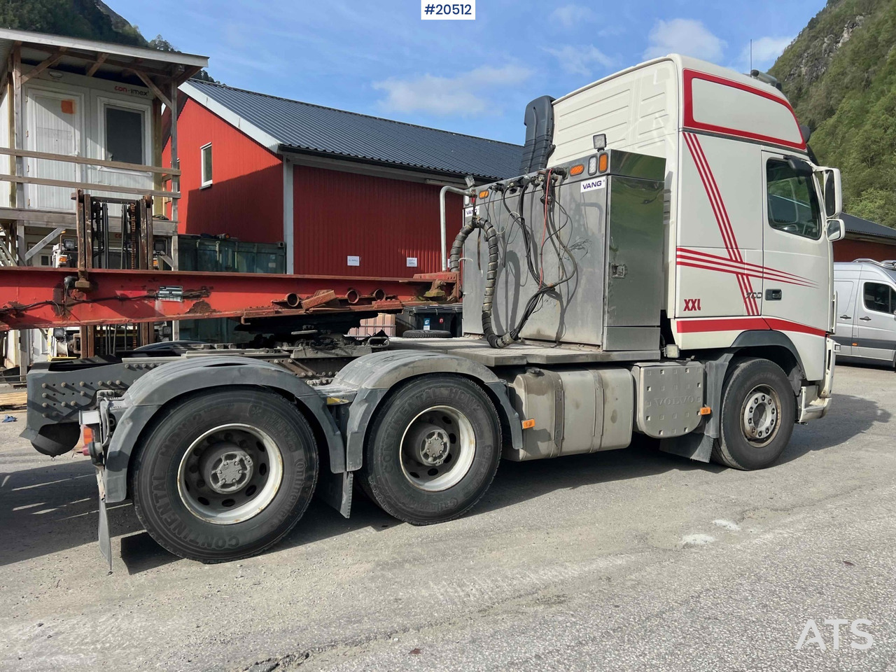 Тягач Volvo FH16: фото 14