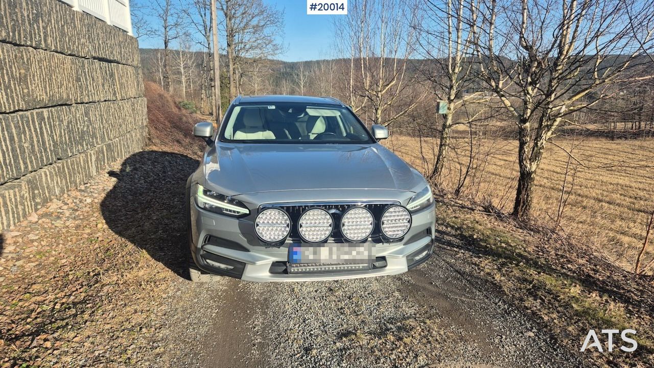 Volvo V90 - Легковой автомобиль: фото 2 Volvo V90 - Легковой автомобиль: фото 2