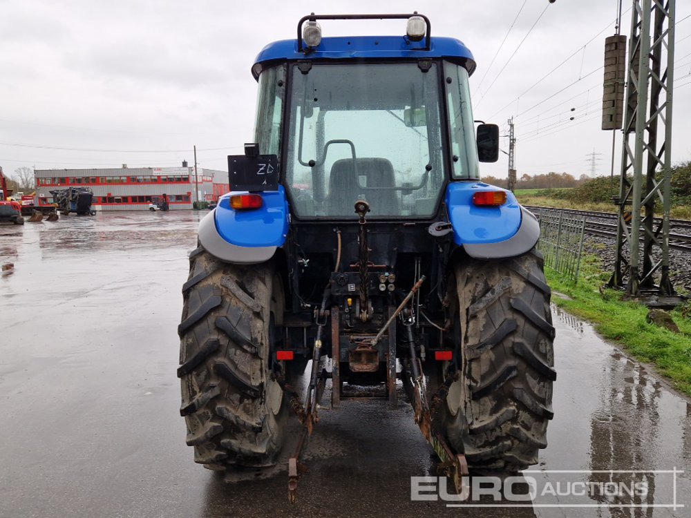 2004 New Holland TD80D - Трактор: фото 4 2004 New Holland TD80D - Трактор: фото 4