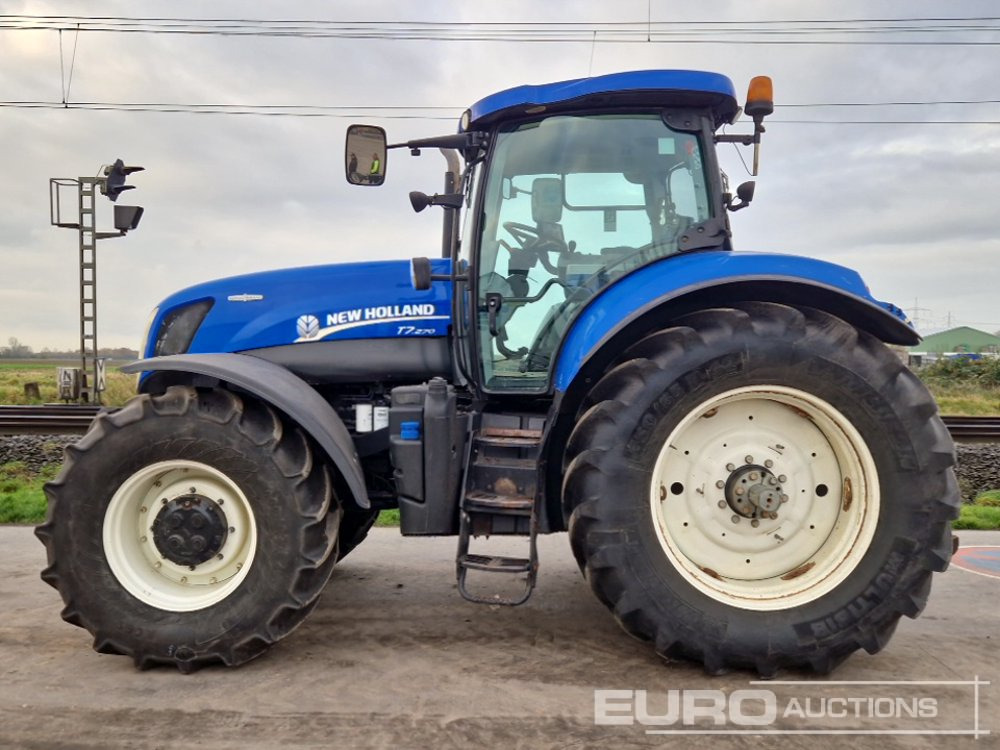 2013 New Holland T7.270 - Трактор: фото 2 2013 New Holland T7.270 - Трактор: фото 2