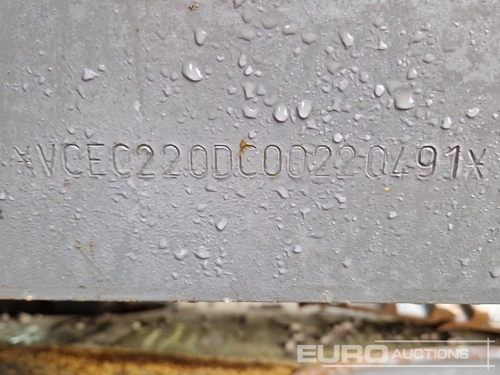 Гусеничный экскаватор 2013 Volvo EC220DL: фото 47 Гусеничный экскаватор 2013 Volvo EC220DL: фото 47