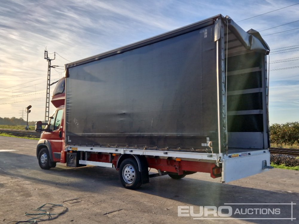 2017 Peugot Boxer, Electric Windows, A/C, Curtain Sider, JEGGER Boxes (New Engine (63000 km)) - Тентованный фургон: фото 3 2017 Peugot Boxer, Electric Windows, A/C, Curtain Sider, JEGGER Boxes (New Engine (63000 km)) - Тентованный фургон: фото 3
