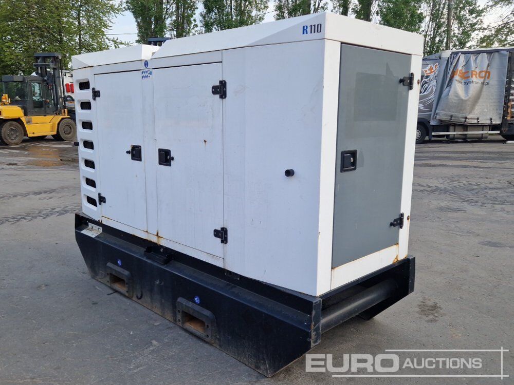 2017 SDMO R110C3 - Электрогенератор: фото 3 2017 SDMO R110C3 - Электрогенератор: фото 3