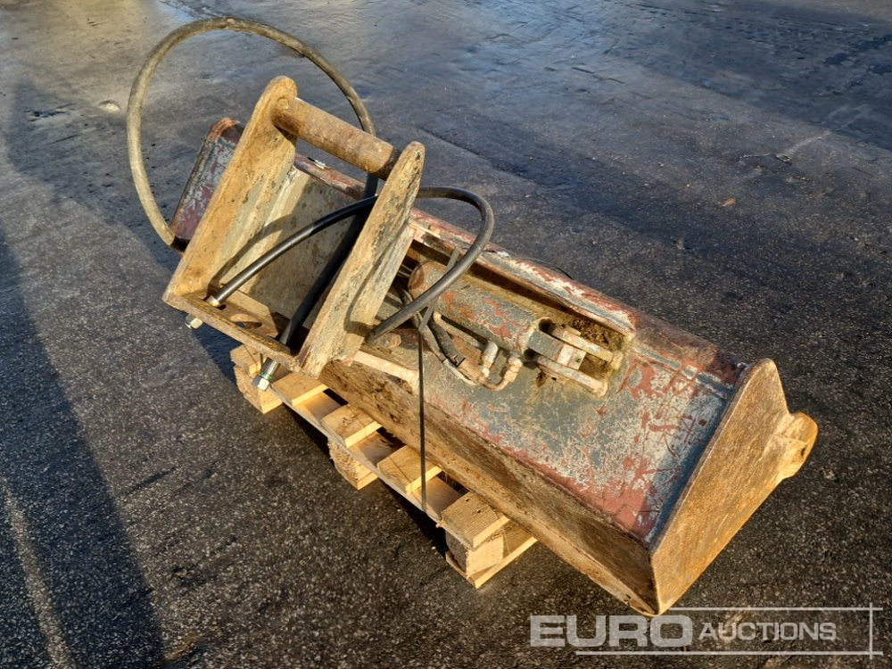 56" Hydraulic Tilt Ditching Bucket to suit MS03 - Ковш: фото 3 56" Hydraulic Tilt Ditching Bucket to suit MS03 - Ковш: фото 3