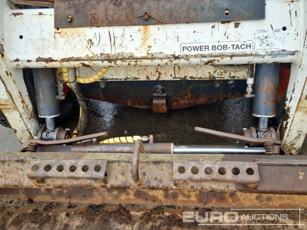 Мини-погрузчик с бортовым поворотом Bobcat S160: фото 12 Мини-погрузчик с бортовым поворотом Bobcat S160: фото 12