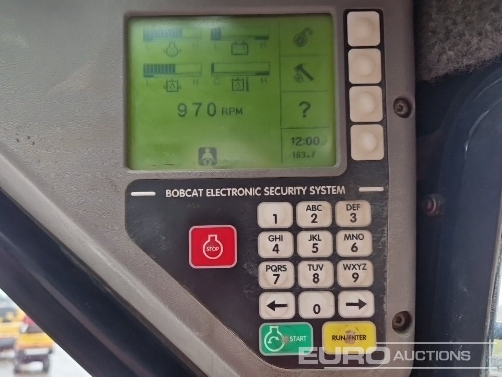 Мини-погрузчик с бортовым поворотом Bobcat S160: фото 25 Мини-погрузчик с бортовым поворотом Bobcat S160: фото 25