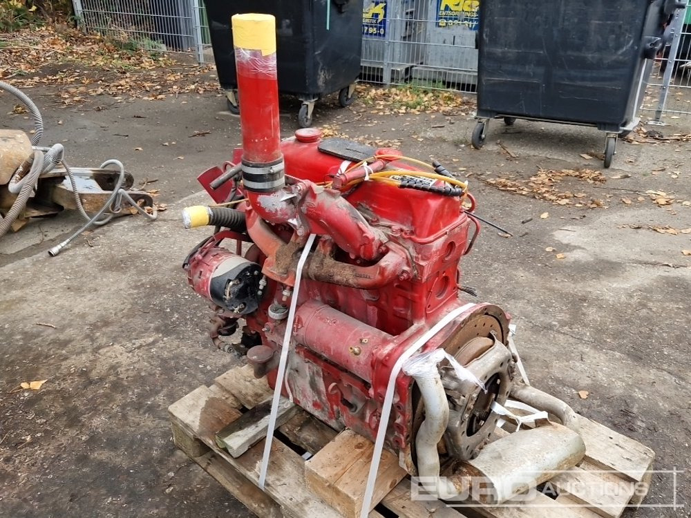 Ford 2722E - Двигатель: фото 4 Ford 2722E - Двигатель: фото 4