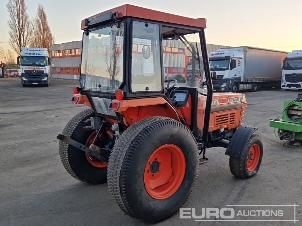 Kubota L3250D - Минитрактор: фото 5 Kubota L3250D - Минитрактор: фото 5