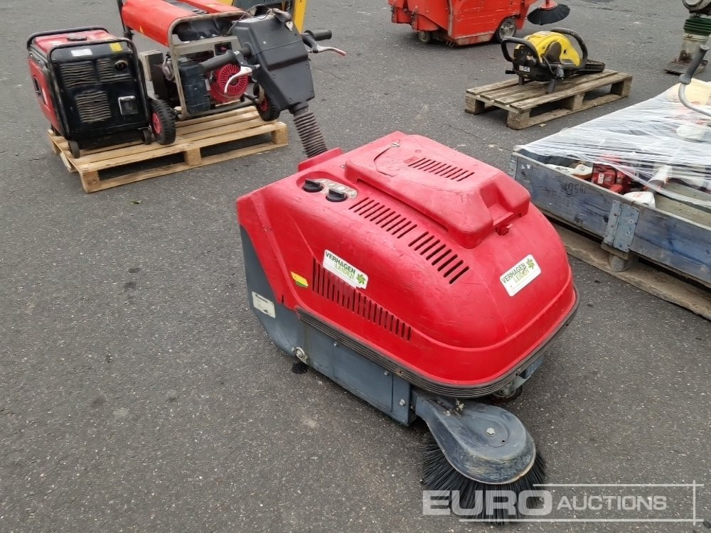 LEION 8000ME Walk Behind Floor Sweeper - Строительное оборудование: фото 4 LEION 8000ME Walk Behind Floor Sweeper - Строительное оборудование: фото 4
