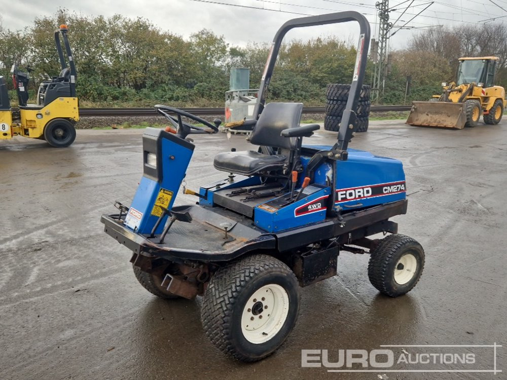 New Holland TM274 4WD Ride on Lawnmower, Roll Bar (No Cutting Deck) - Газонокосилка: фото 1 New Holland TM274 4WD Ride on Lawnmower, Roll Bar (No Cutting Deck) - Газонокосилка: фото 1