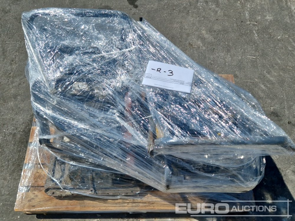 Pallet of Dynapac LF100 Compaction Plate (2 of) - Асфальтоукладочная техника: фото 5 Pallet of Dynapac LF100 Compaction Plate (2 of) - Асфальтоукладочная техника: фото 5