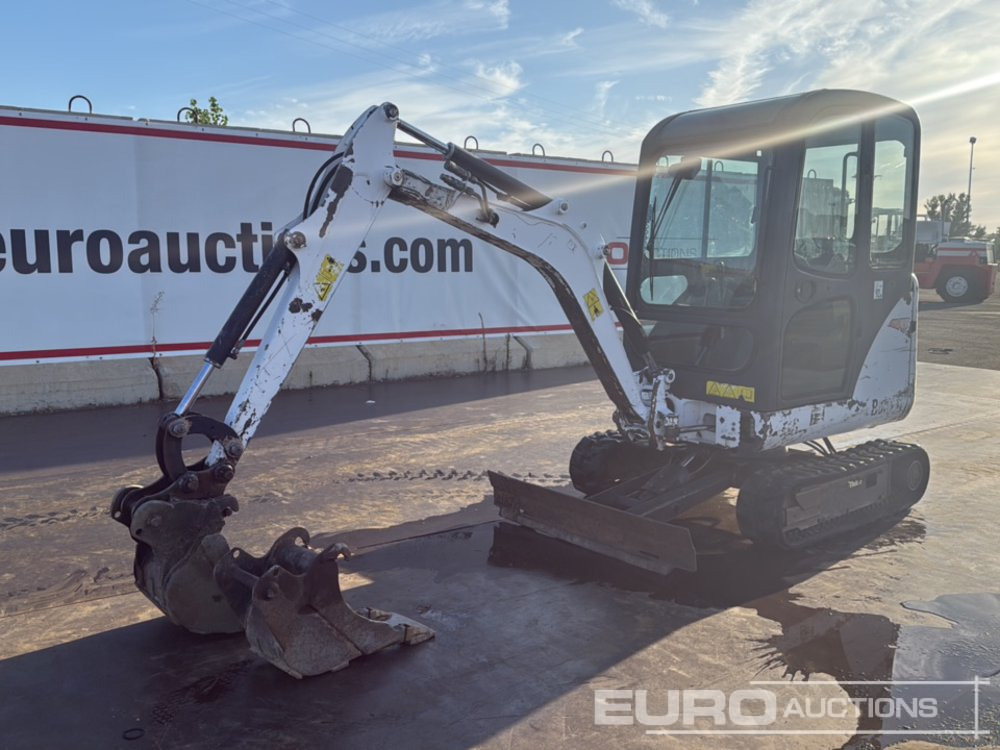 2011 Bobcat E16 - Мини-экскаватор: фото 1 2011 Bobcat E16 - Мини-экскаватор: фото 1