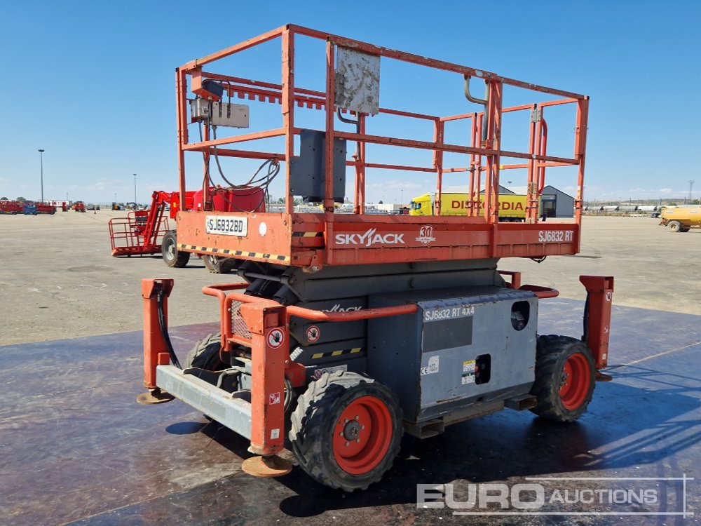 2015 SkyJack SJ6832RT - Подъёмник: фото 5 2015 SkyJack SJ6832RT - Подъёмник: фото 5