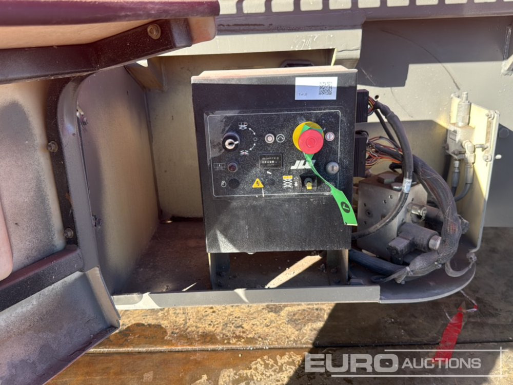 Ножничный подъемник JLG 4069LE: фото 20 Ножничный подъемник JLG 4069LE: фото 20