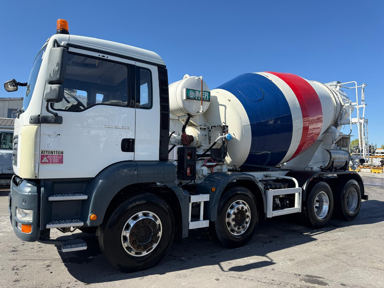 Camion béton MAN TGA 32.360 EC-294-VD - Автобетоносмеситель: фото 2 Camion béton MAN TGA 32.360 EC-294-VD - Автобетоносмеситель: фото 2