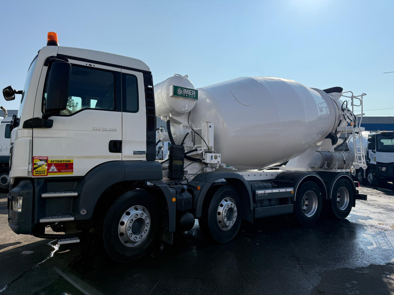 Camion béton MAN TGS 32.360 EG-112-NN - Автобетоносмеситель: фото 2 Camion béton MAN TGS 32.360 EG-112-NN - Автобетоносмеситель: фото 2