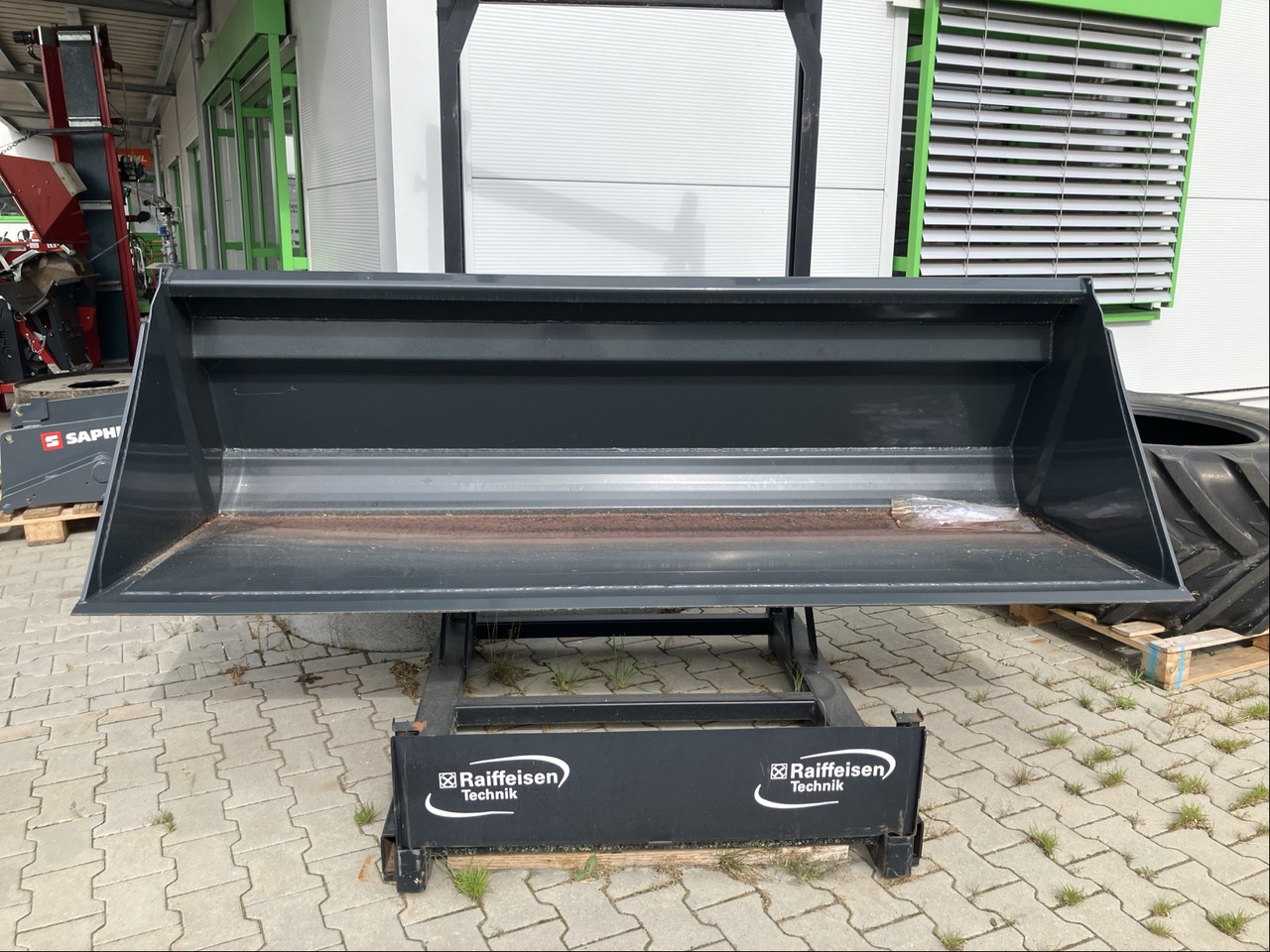 Alö Stoll Schaufel 2,60m - Фронтальный погрузчик для трактора: фото 1 Alö Stoll Schaufel 2,60m - Фронтальный погрузчик для трактора: фото 1