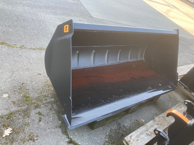 Alö Volumenschaufel VM 245 - Фронтальный погрузчик для трактора: фото 1 Alö Volumenschaufel VM 245 - Фронтальный погрузчик для трактора: фото 1