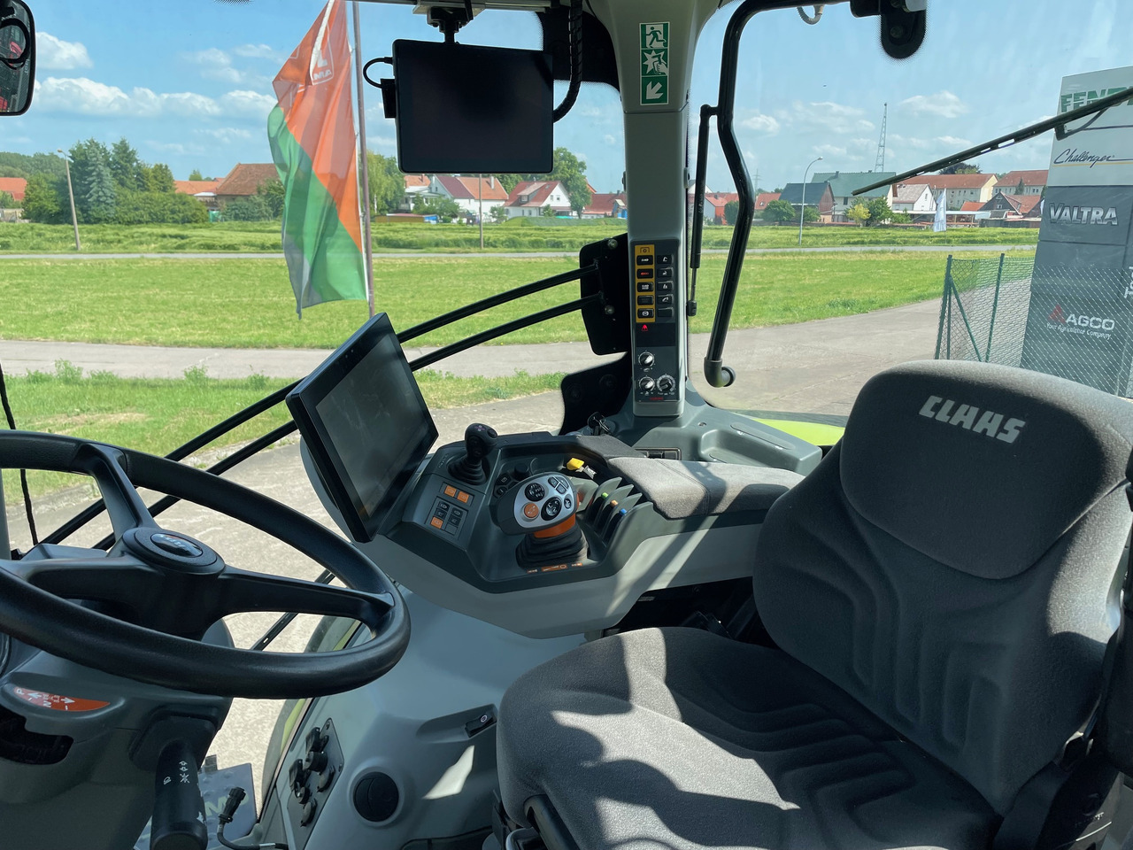 Claas Axion 870 CMATIC - Трактор: фото 4 Claas Axion 870 CMATIC - Трактор: фото 4