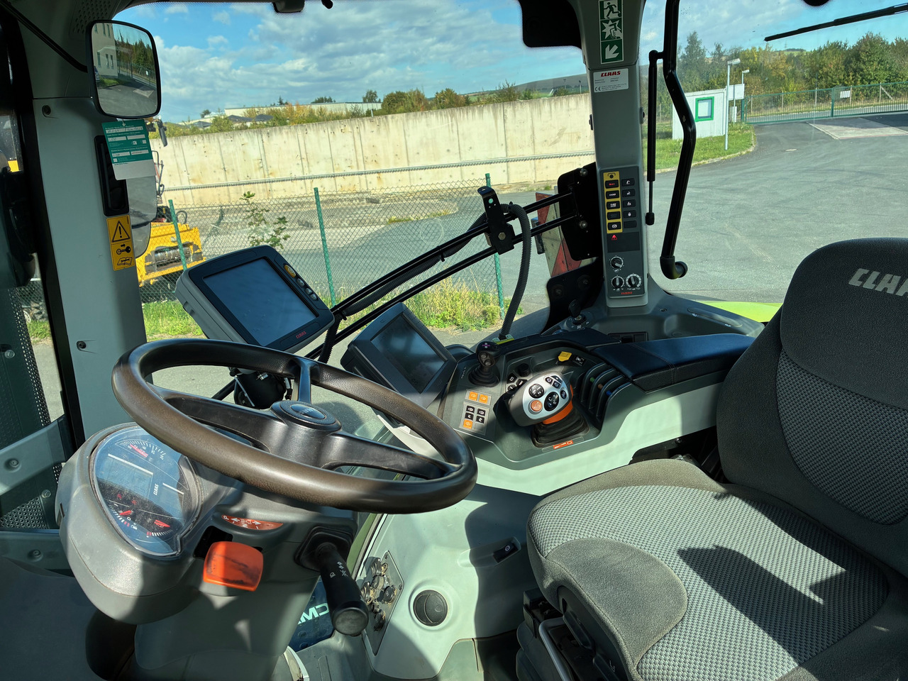 Claas Axion 870 - Трактор: фото 4 Claas Axion 870 - Трактор: фото 4