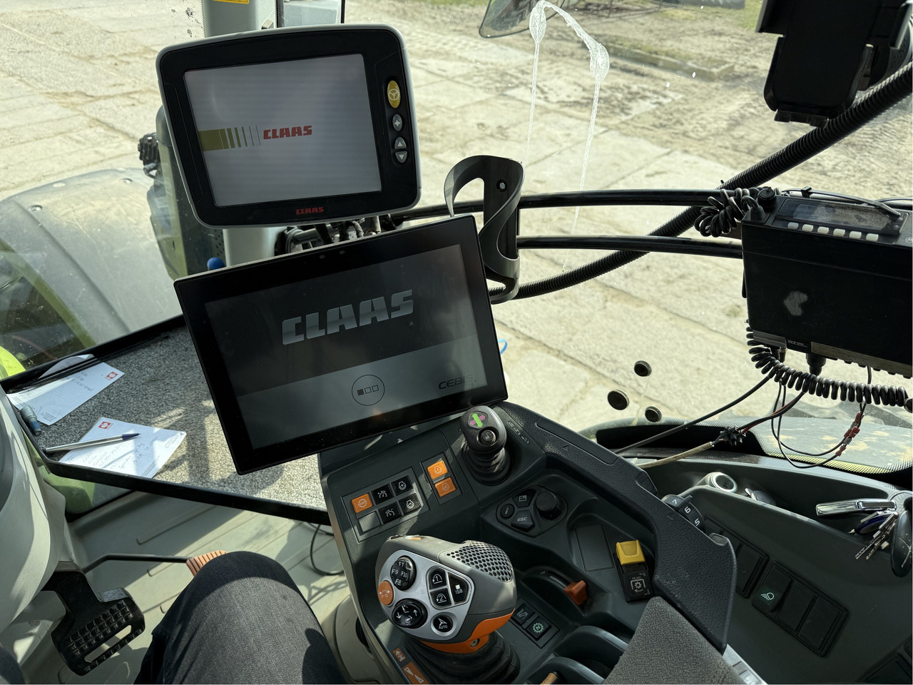 Claas Axion 960 C-Matic CEBIS - Трактор: фото 3 Claas Axion 960 C-Matic CEBIS - Трактор: фото 3