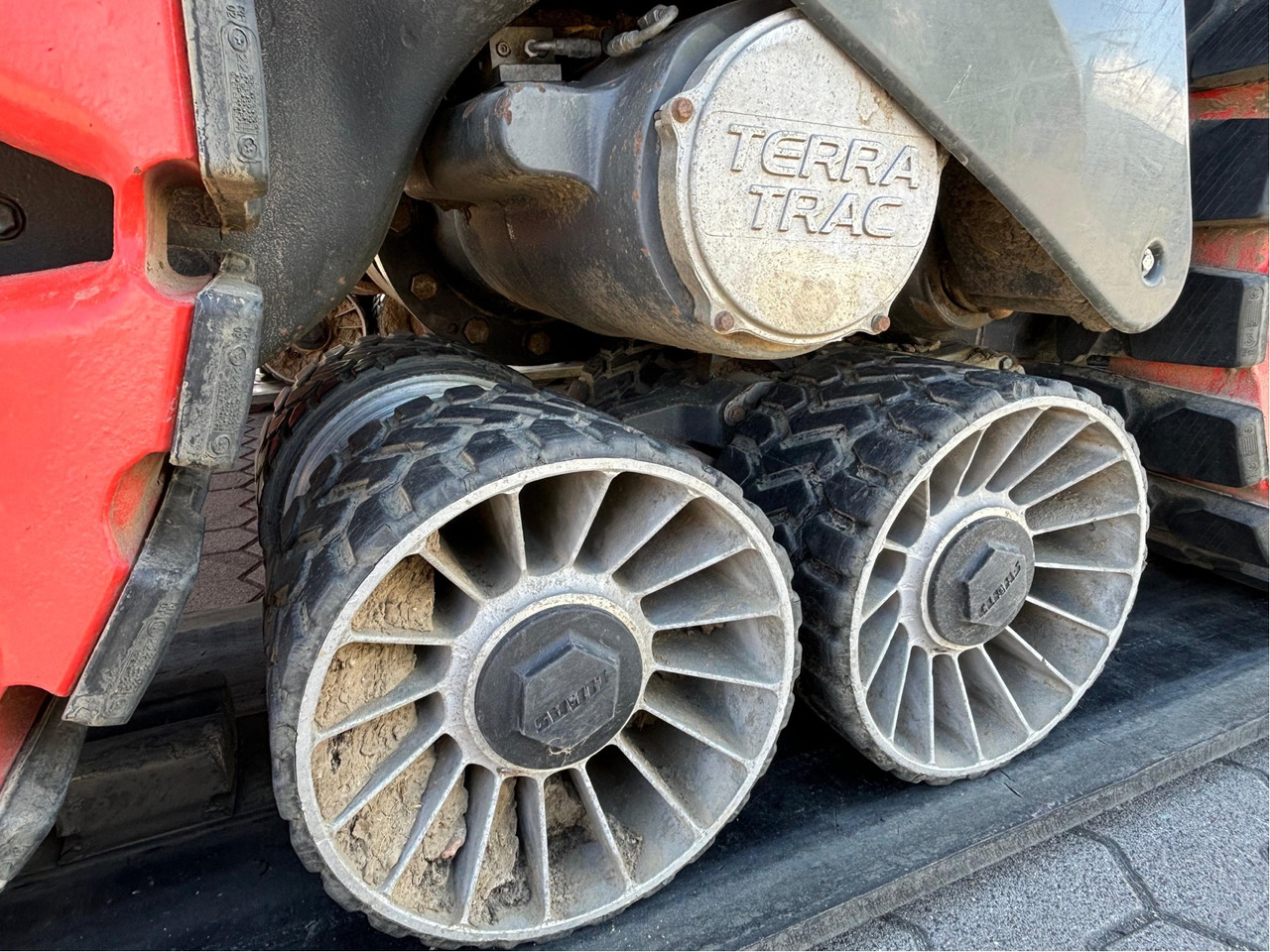 Claas Axion 960 TerraTrac - Трактор: фото 2 Claas Axion 960 TerraTrac - Трактор: фото 2