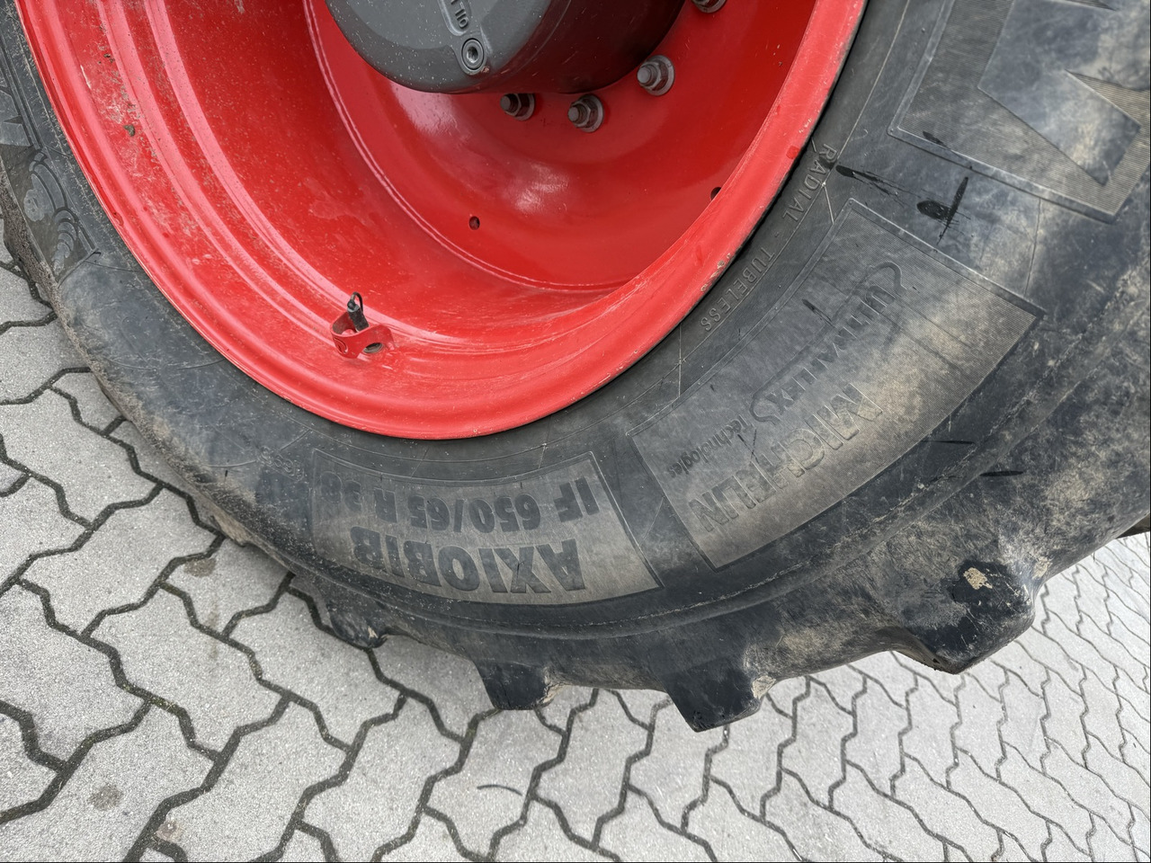 Fendt 1042 Vario Gen2 ProfiPlus - Трактор: фото 4 Fendt 1042 Vario Gen2 ProfiPlus - Трактор: фото 4