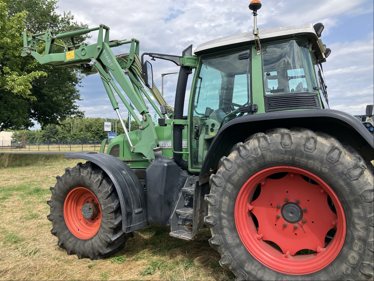 Fendt 712 COM1 - Трактор: фото 2 Fendt 712 COM1 - Трактор: фото 2