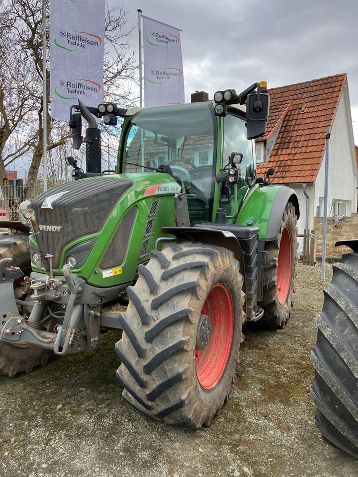 Fendt 718 Vario S4 Power Plus - Трактор: фото 4 Fendt 718 Vario S4 Power Plus - Трактор: фото 4