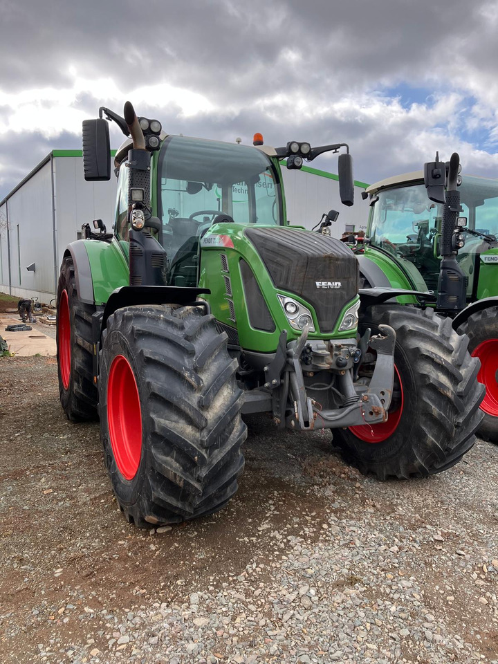 Fendt 720 Vario S4 Profi - Трактор: фото 3 Fendt 720 Vario S4 Profi - Трактор: фото 3