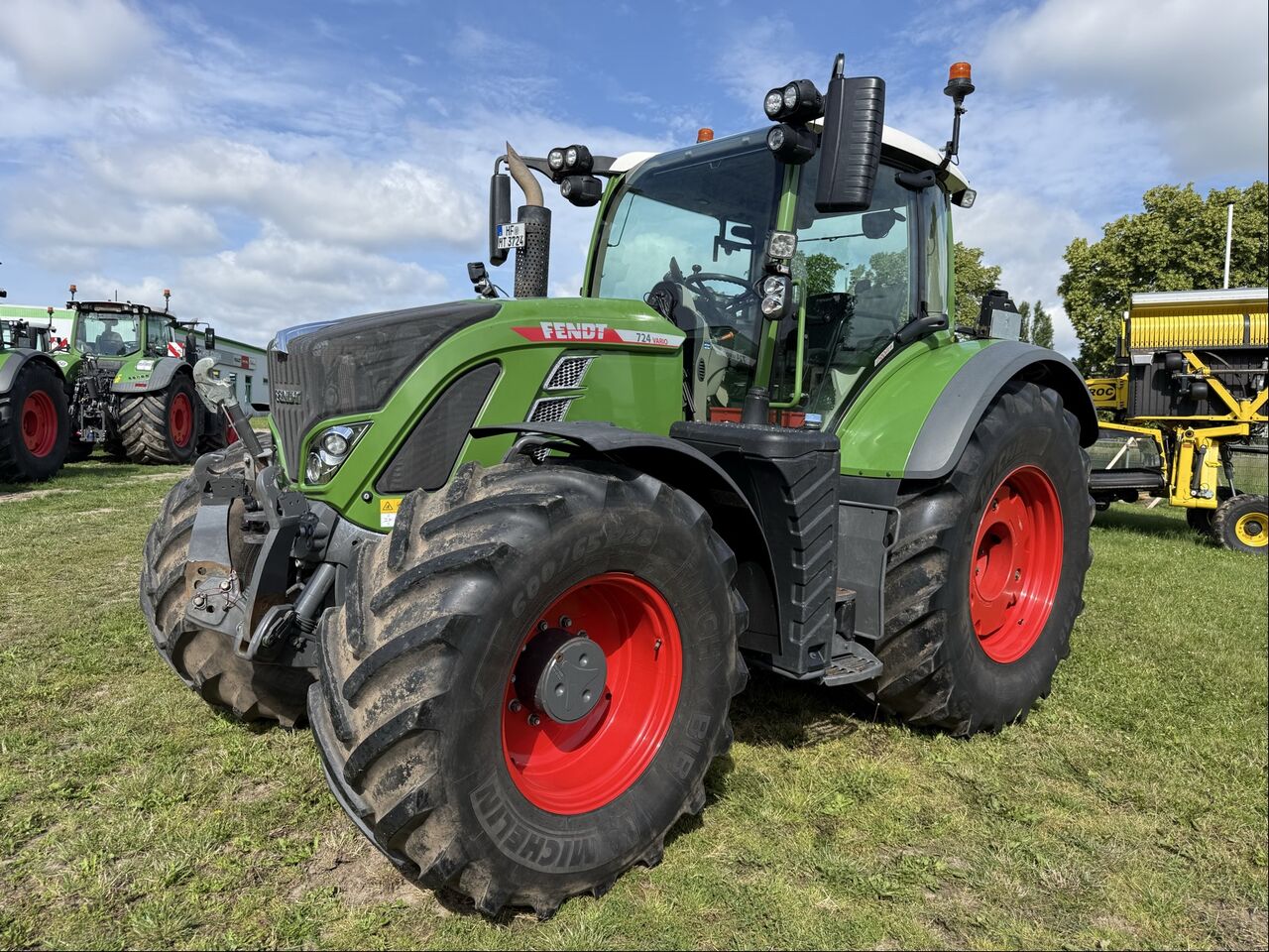 Fendt 724 Gen6 ProfiPlus - Трактор: фото 1 Fendt 724 Gen6 ProfiPlus - Трактор: фото 1